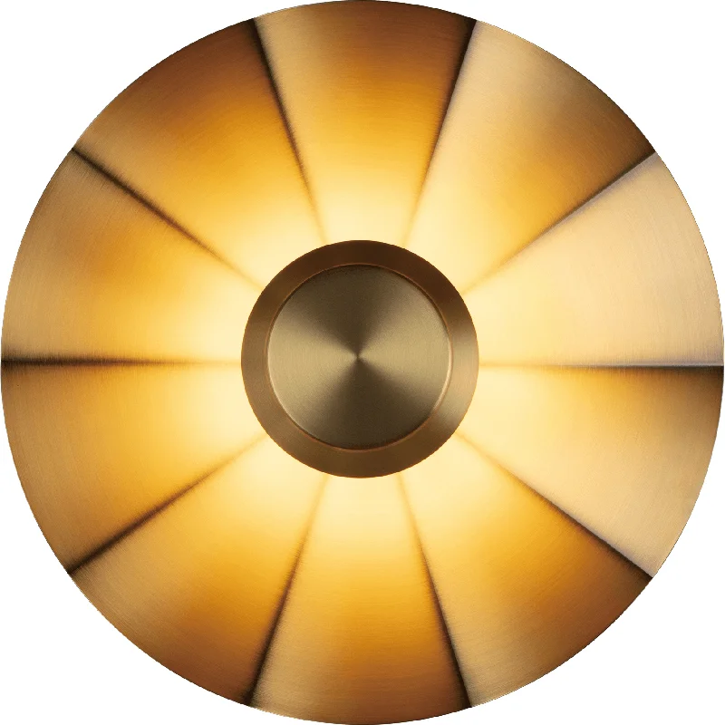 Track lighting with swivel heads for precise aimingLow - voltage track lighting for safetyImpression 12" Sconce Track lighting with swivel heads for precise aimingLow - voltage track lighting for safetyImpression 12" Sconce