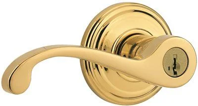 Track lighting with a chunky, bold designTrack lighting with clear glass shadesKwikset Commonwealth Entry Leverset Polished Brass Track lighting with a chunky, bold designTrack lighting with clear glass shadesKwikset Commonwealth Entry Leverset Polished Brass