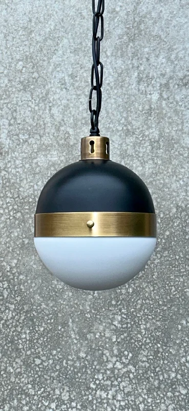 Industrial Style Ceiling Lights with Exposed Bulbs and Metal CagesIndustrial Style Ceiling Lights with Exposed Bulbs and Metal Cages6810-BKABG-OP Industrial Style Ceiling Lights with Exposed Bulbs and Metal CagesIndustrial Style Ceiling Lights with Exposed Bulbs and Metal Cages6810-BKABG-OP