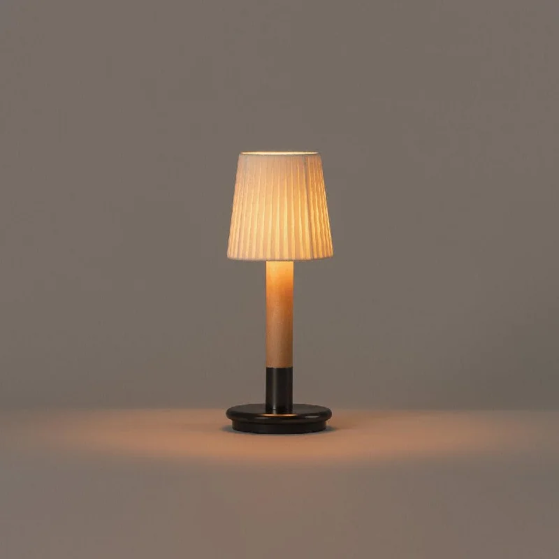 coastal style table lamps with nautical elements for beach housescoastal style table lamps with nautical elements for beach housesSanta & Cole Básica Mínima Batería Portable Table Lamp coastal style table lamps with nautical elements for beach housescoastal style table lamps with nautical elements for beach housesSanta & Cole Básica Mínima Batería Portable Table Lamp